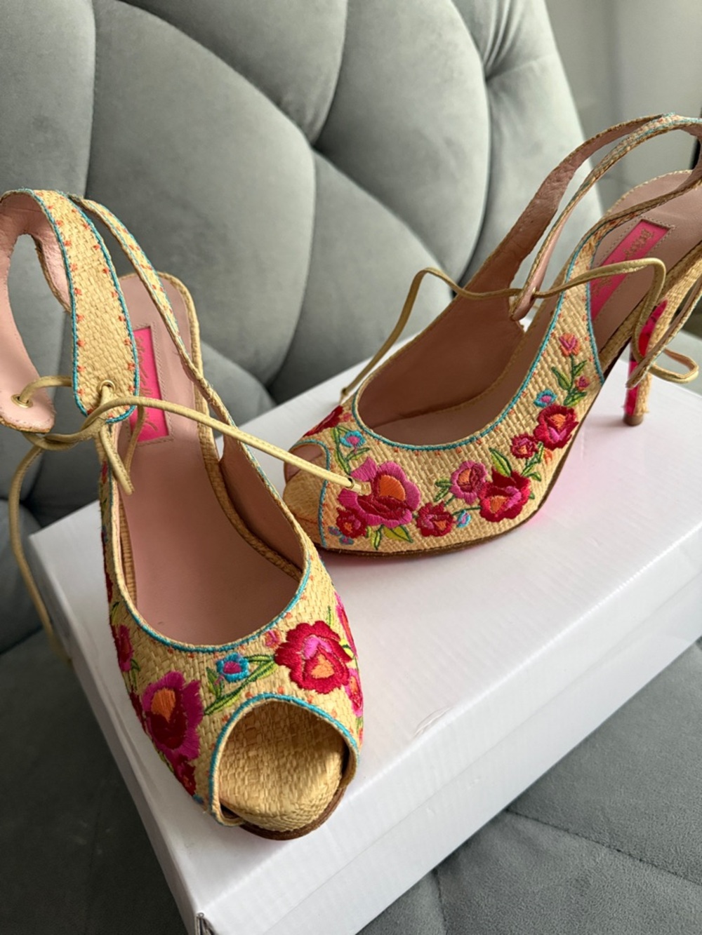 Embroidered Floral Peep-Toe Slingback Heels in Yellow and Pink- Vintage